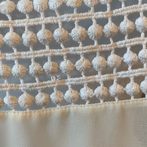 Holister XS Sheer Tank - Lace Detail White - Picture 4 of 5